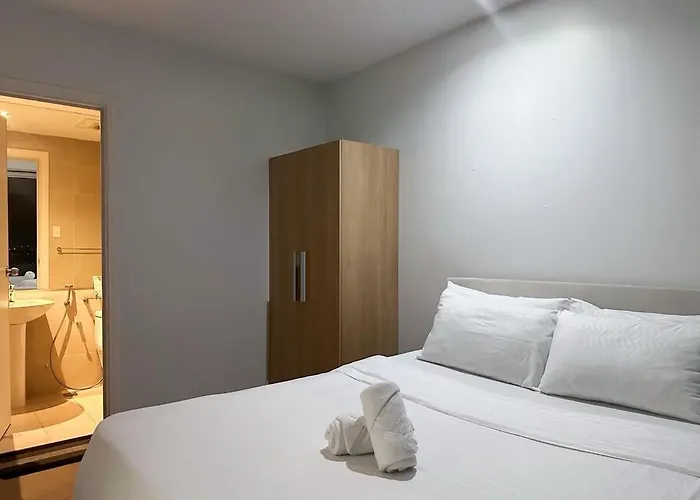 Minimalist 1 Bedroom Sunset View In Gramercy *