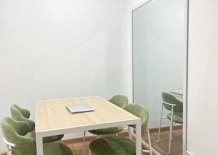 Minimalist 1 Bedroom Sunset View In Gramercy Manila